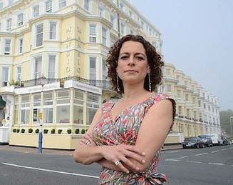 voix_off_narration_hotel_inspector
